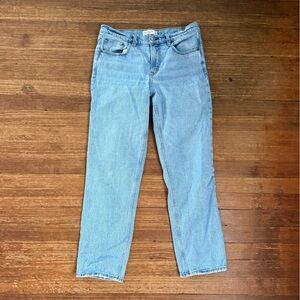 RESERVED!!! Abercrombie & Fitch Light Wash Mid Rise The Straight Leg Jeans 30